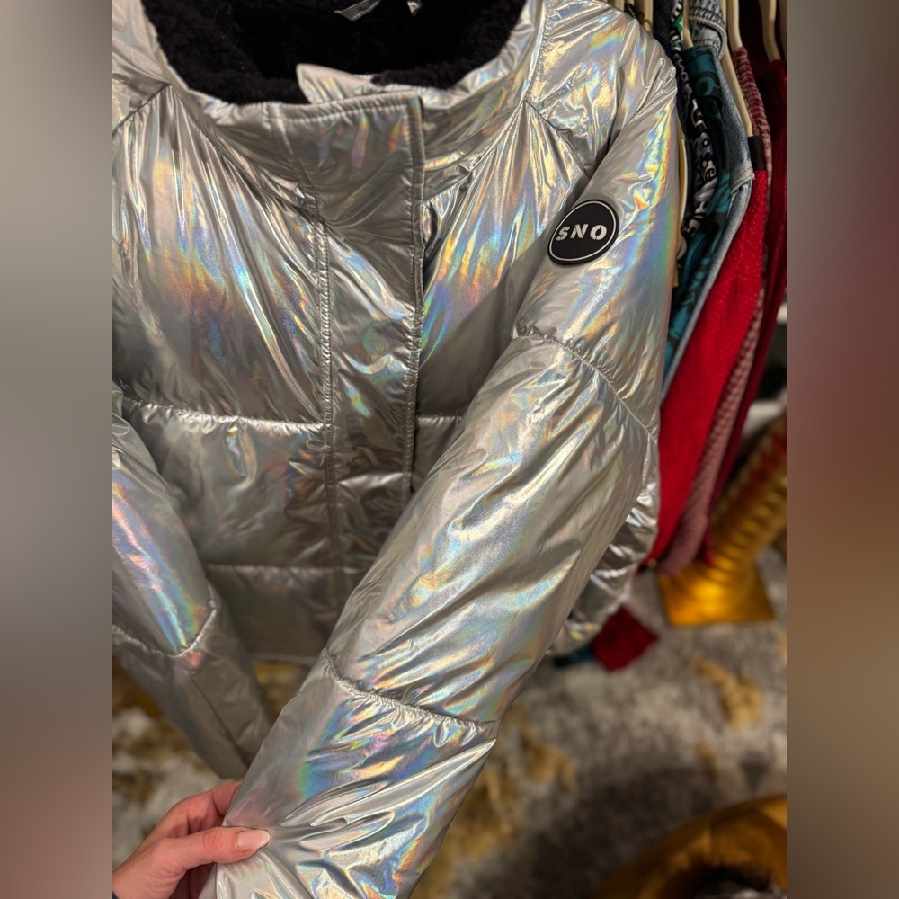 🪩 SNO Iridescent Silver Women's Puffer Jacket - Picture 4 of 6